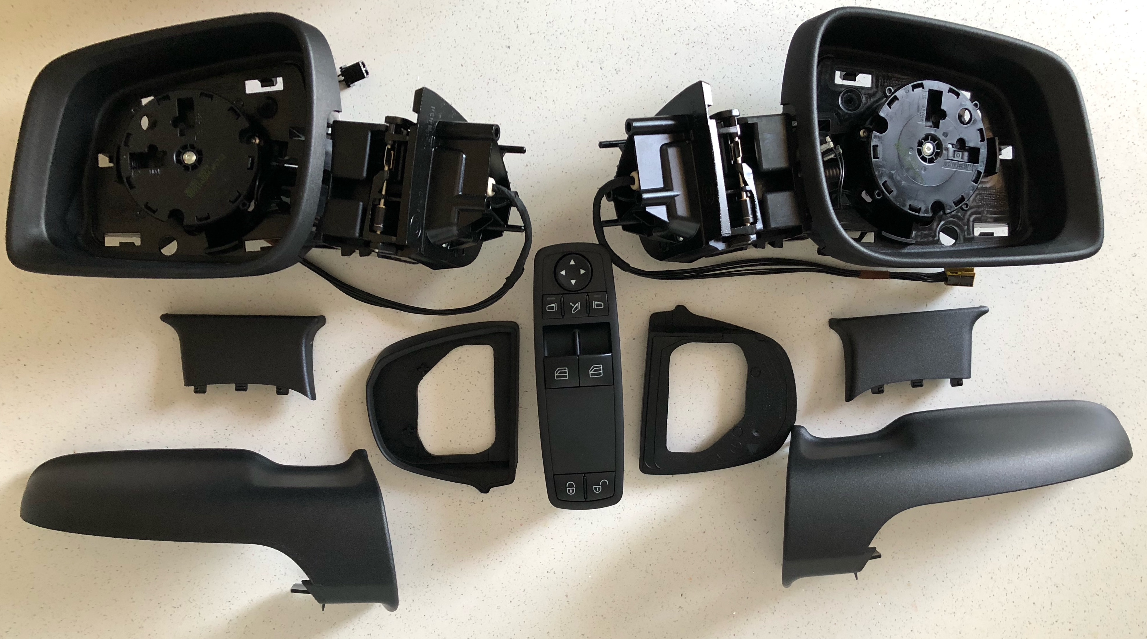 Electric folding mirror kit for W169 A and W245 B Class cars