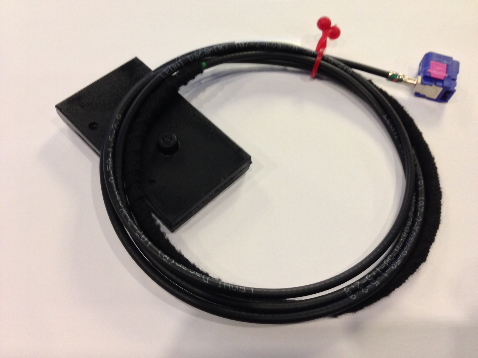 Genuine MB GPS Antenna with Right Angle Fakra COMAND Retrofit parts